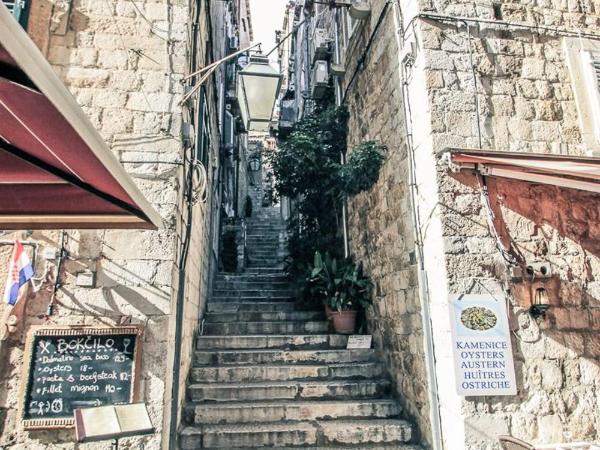 Apartments St. Michel : photo 7 de la chambre chambre double ou lits jumeaux