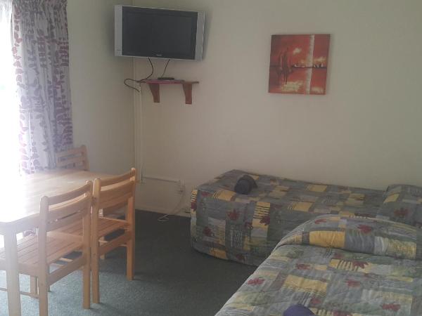 Camellia Court Family Motel : photo 8 de la chambre appartement (5 adultes)