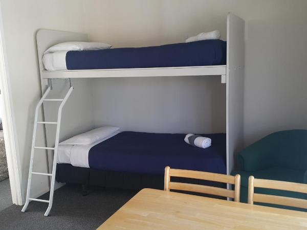 Camellia Court Family Motel : photo 10 de la chambre appartement 1 chambre (4 adultes)