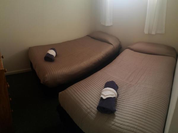 Camellia Court Family Motel : photo 8 de la chambre appartement 2 chambres (6 adultes)