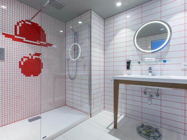 Radisson RED Brussels : photo 9 de la chambre chambre standard