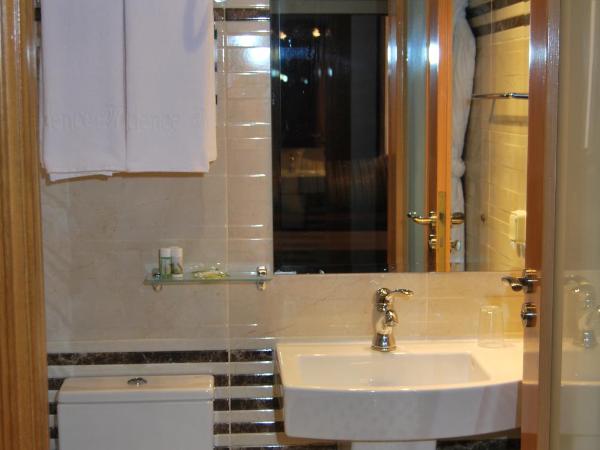 Rofaida Appart'Hotel : photo 3 de la chambre appartement supérieur