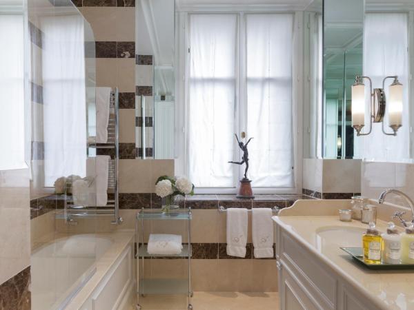 Hotel d'Angleterre : photo 4 de la chambre chambre lit king-size exclusive - vue sur lac