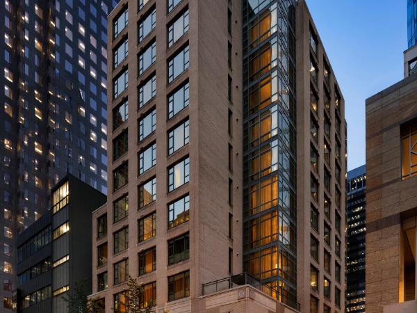 Hotel Le Soleil by Executive Hotels : photo 1 de la chambre suite exécutive 1 chambre lit queen-size (avec canapé-lit)