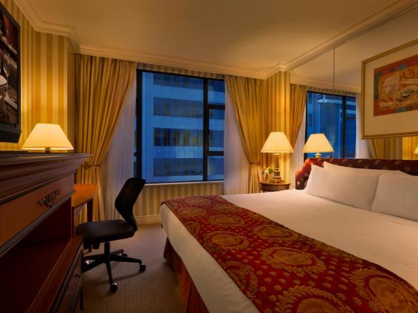 Hotel Le Soleil by Executive Hotels : photo 1 de la chambre suite exécutive 1 chambre lit king-size (avec canapé-lit)