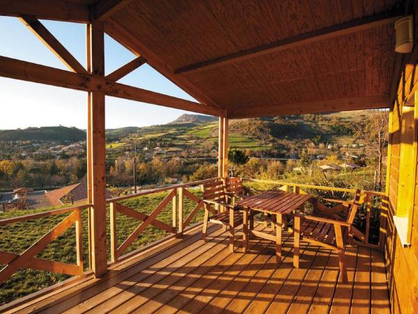 Domaine Saint Estève : photo 6 de la chambre chalet du causse
