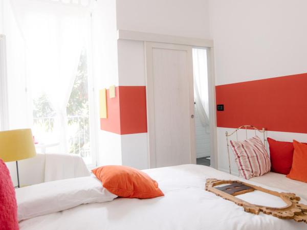 Mars41 B&B : photo 4 de la chambre chambre double avec balcon et salle de bains privative