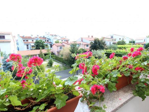 Lovely Family House Robi : photo 6 de la chambre chambre double avec balcon