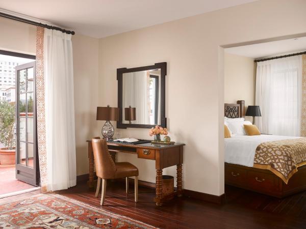 Plaza la Reina : photo 2 de la chambre suite lit king-size