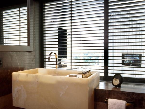 Habita Monterrey, a Member of Design Hotels : photo 4 de la chambre chambre d'angle lit queen-size