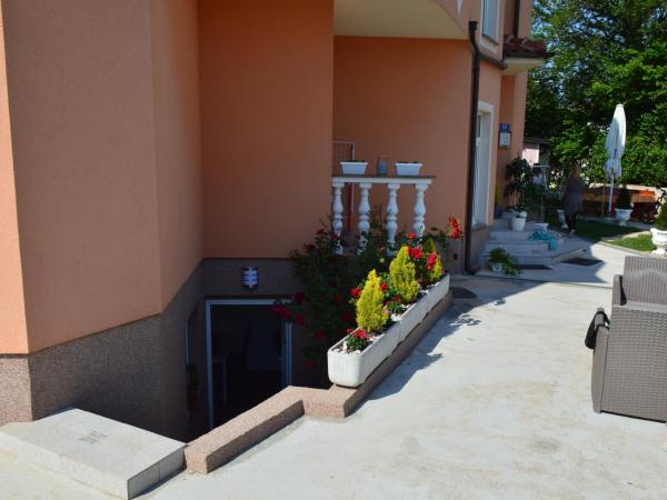 Guest House Sonja : photo 1 de la chambre suite lit queen-size deluxe