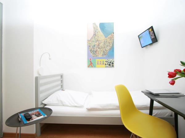 Chelsea Hotel : photo 6 de la chambre chambre simple standard avec salle de bains commune