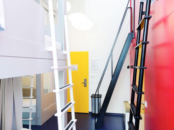Maverick City Lodge : photo 9 de la chambre lit dans dortoir pour femmes de 8 lits
