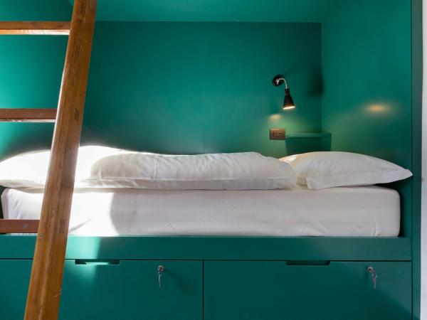 Mòsì Firenze : photo 2 de la chambre lit dans dortoir pour femmes de 4 lits