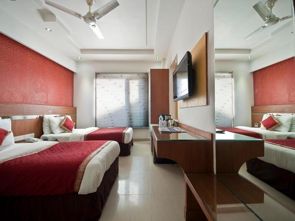 Hotel Krishna - By RCG Hotels : photo 5 de la chambre chambre double ou lits jumeaux supérieure