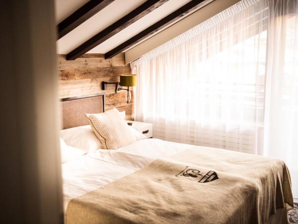 Wellness Hotel Alpenhof : photo 7 de la chambre suite penthouse de luxe - vue sur mont cervin