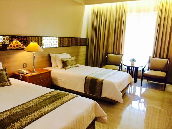 Indra Regent Hotel : photo 6 de la chambre chambre double ou lits jumeaux supérieure