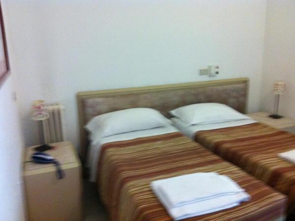 Hotel Gambara : photo 1 de la chambre chambre double
