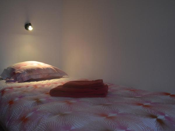 Institute Of Cultural Affairs : photo 4 de la chambre chambre simple avec toilettes et douche communes