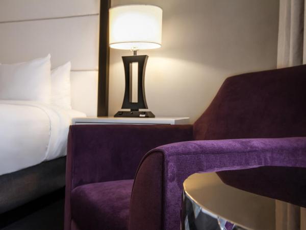 TRYP by Wyndham Savannah : photo 9 de la chambre chambre lit king-size deluxe - non-fumeurs