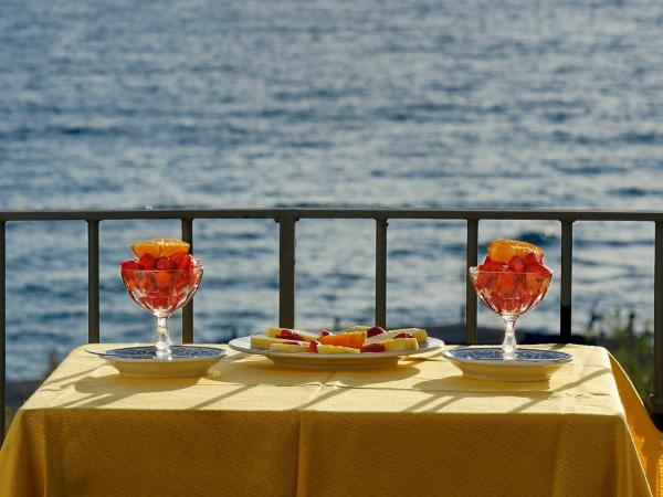 Hotel Casa del Sole : photo 3 de la chambre chambre double avec balcon - vue sur mer