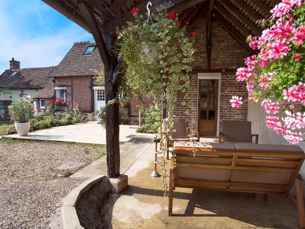 Chambres d'hôte - Clos d'Allonne : photo 5 de la chambre chambre double - rez-de-chaussée