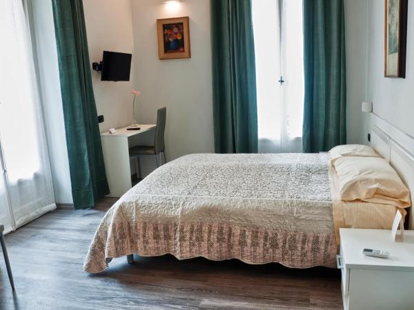 Flaneur : photo 8 de la chambre chambre double Économique avec salle de bains privative