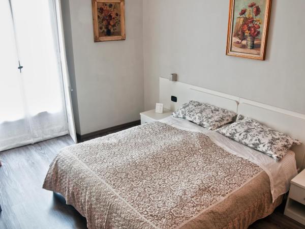 Flaneur : photo 5 de la chambre chambre double Économique avec salle de bains privative