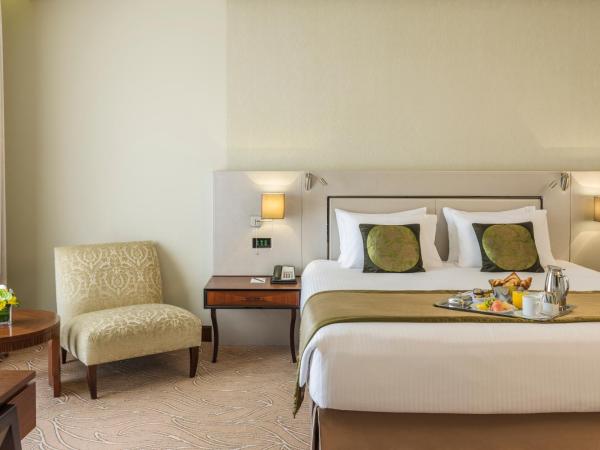 The Tower Plaza Hotel Dubai : photo 2 de la chambre chambre lit king-size supérieure
