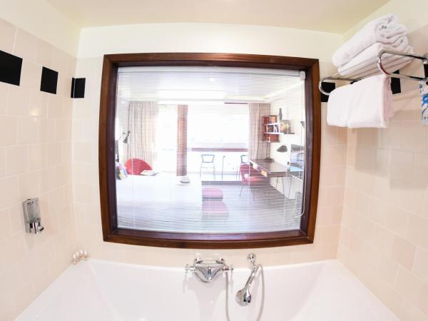 La Résidence Du Vieux Port : photo 3 de la chambre suite familiale - vue sur vieux port