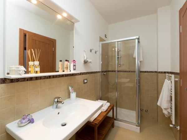 La Finestra Sul Golfo : photo 7 de la chambre chambre double avec salle de bains privative séparée