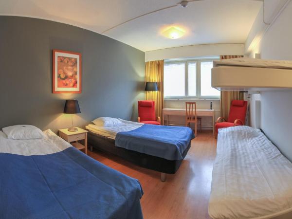 Economy Hotel Savonia : photo 5 de la chambre chambre familiale standard