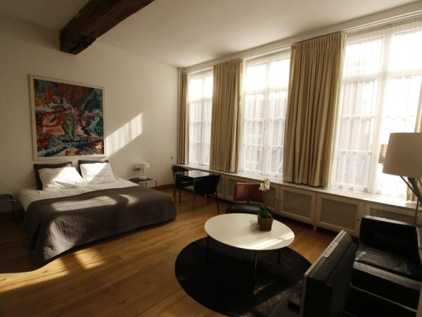 Galerie Hotel Dis : photo 8 de la chambre suite junior