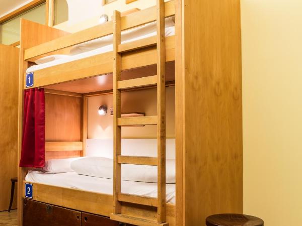Euro Youth Hotel Munich : photo 6 de la chambre lit dans dortoir mixte de 10 lits (18-35 ans uniquement)