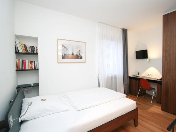 Chelsea Hotel : photo 1 de la chambre chambre simple confort