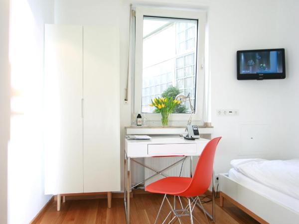 Chelsea Hotel : photo 4 de la chambre chambre simple standard avec salle de bains commune