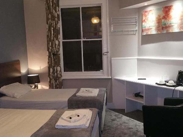 Ali Inn Oxford : photo 3 de la chambre chambre lits jumeaux avec salle de bains privative