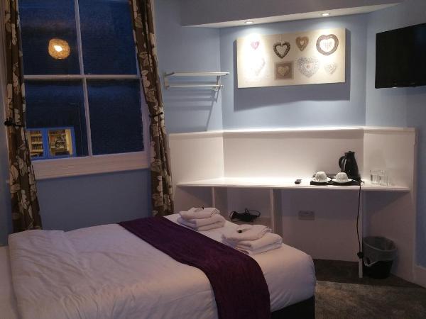 Ali Inn Oxford : photo 10 de la chambre chambre double avec salle de bains privative