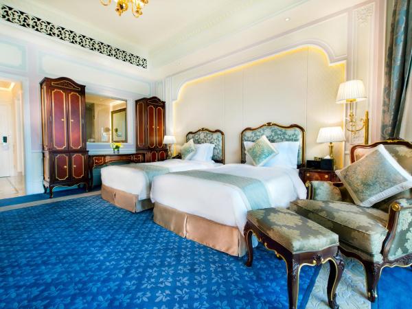 Legend Palace Hotel : photo 1 de la chambre chambre double ou lits jumeaux supérieure - vue sur mer