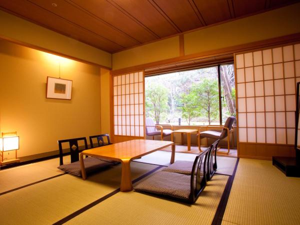 Ranzan : photo 4 de la chambre chambre quadruple de style japonais - vue sur jardin