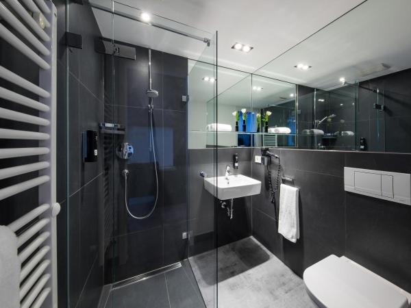 LINDEMANN'S : photo 5 de la chambre hébergement quiet & small