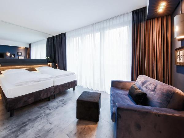 LINDEMANN'S : photo 1 de la chambre hébergement streetlife & big