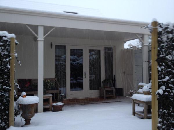 Het Huisje Breda : photo 9 de la chambre studio avec vue sur jardin