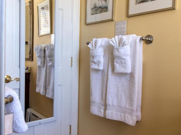 La Reserve Bed and Breakfast : photo 6 de la chambre studio avec lit queen-size – 2