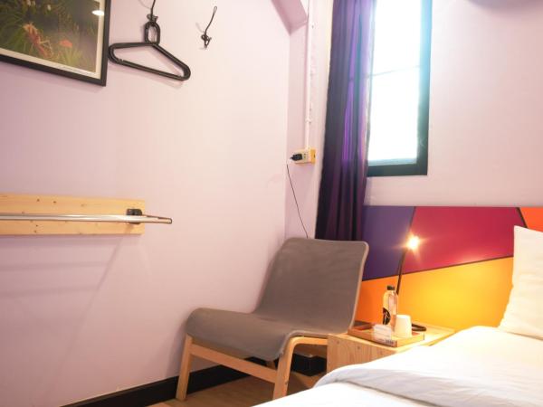 Room@Vipa : photo 5 de la chambre chambre simple avec toilettes et douche communes