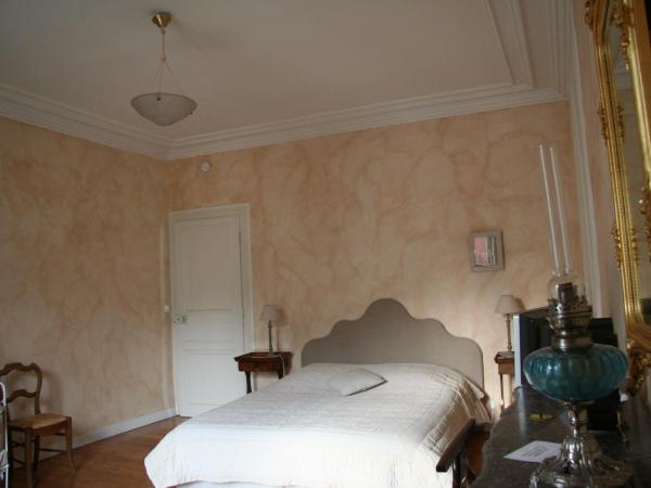 Chambres d'hôtes Le Clos d'Hauteville : photo 3 de la chambre chambre double avec salle de bains privative