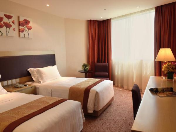 Grandview Hotel Macau : photo 5 de la chambre chambre double ou lits jumeaux premier de luxe 