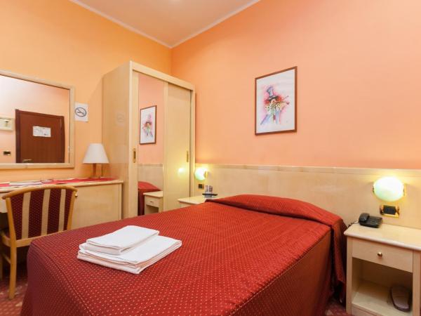 Hotel Fiorella Milano : photo 5 de la chambre chambre simple supérieure
