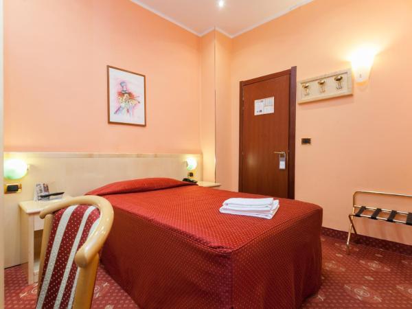 Hotel Fiorella Milano : photo 7 de la chambre chambre simple supérieure
