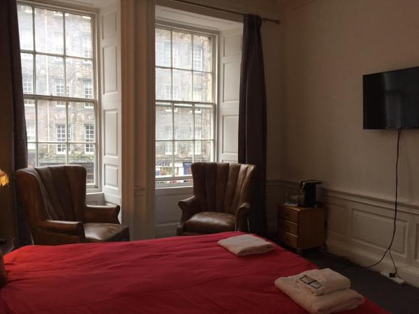 Royal Mile Suites by the Castle : photo 1 de la chambre studio panmure - vue sur royal mile 
